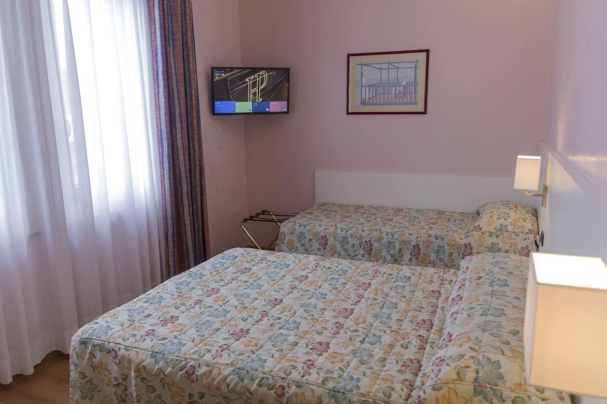 Hotel Pico Mirandola Exterior foto